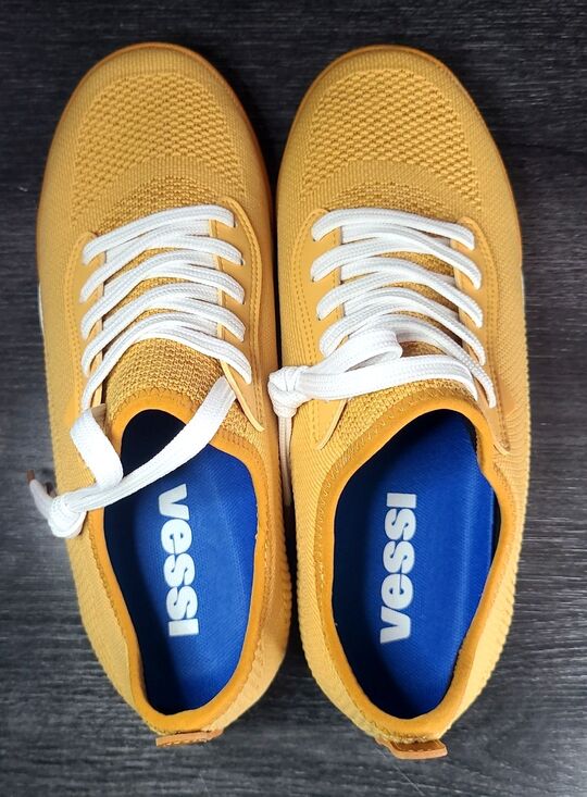 Vessi Weekend Waterproof Shoes Sneakers Oak /Teak Sole Brown Mens 9 - RARE - NEW